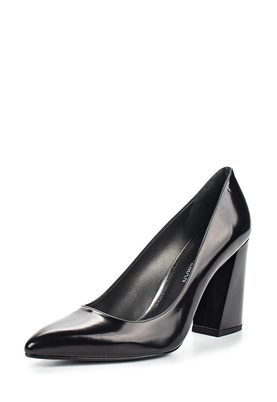 Stuart Weitzman  TALLY